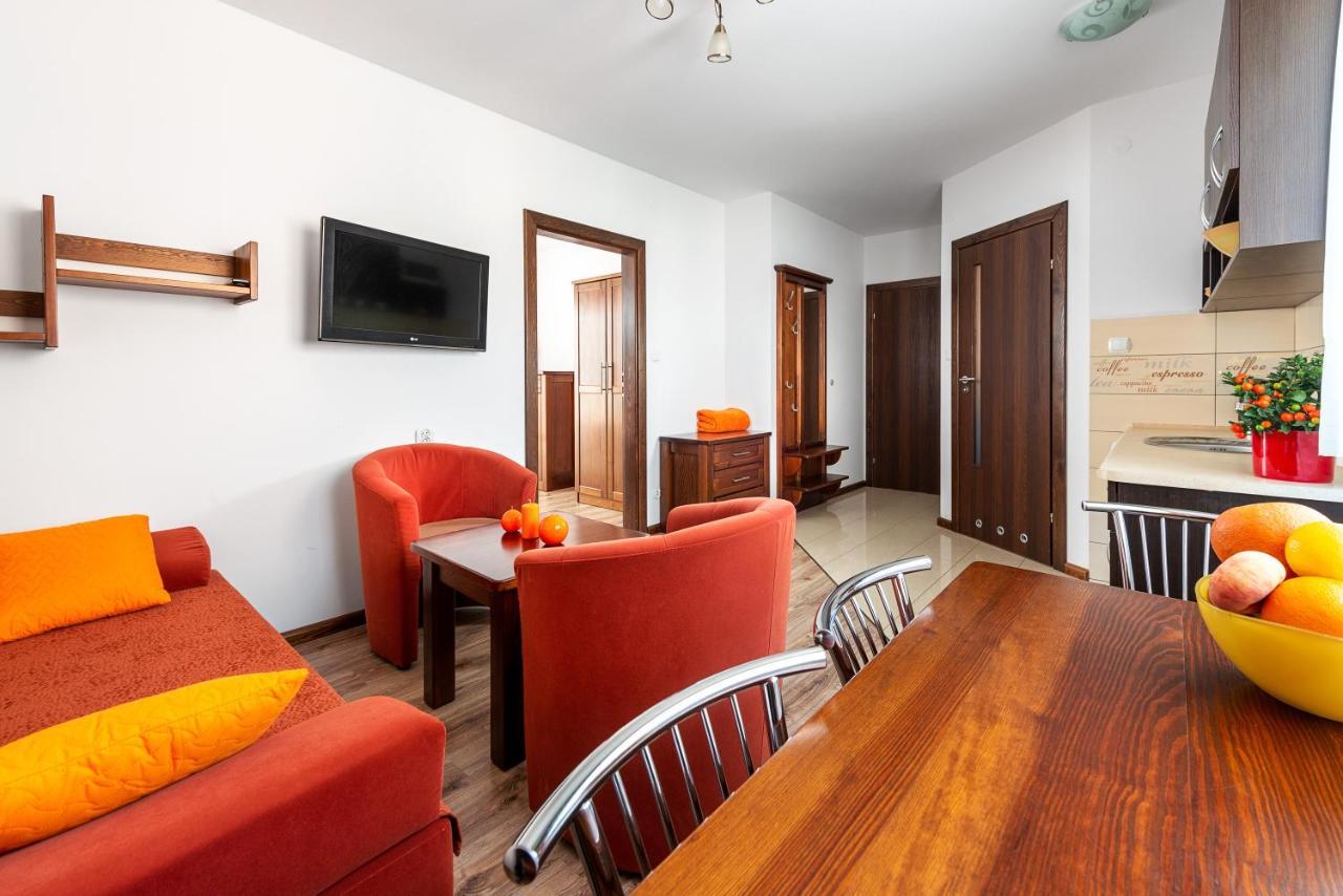 Nemo 2 Hotel Karwia Kültér fotó