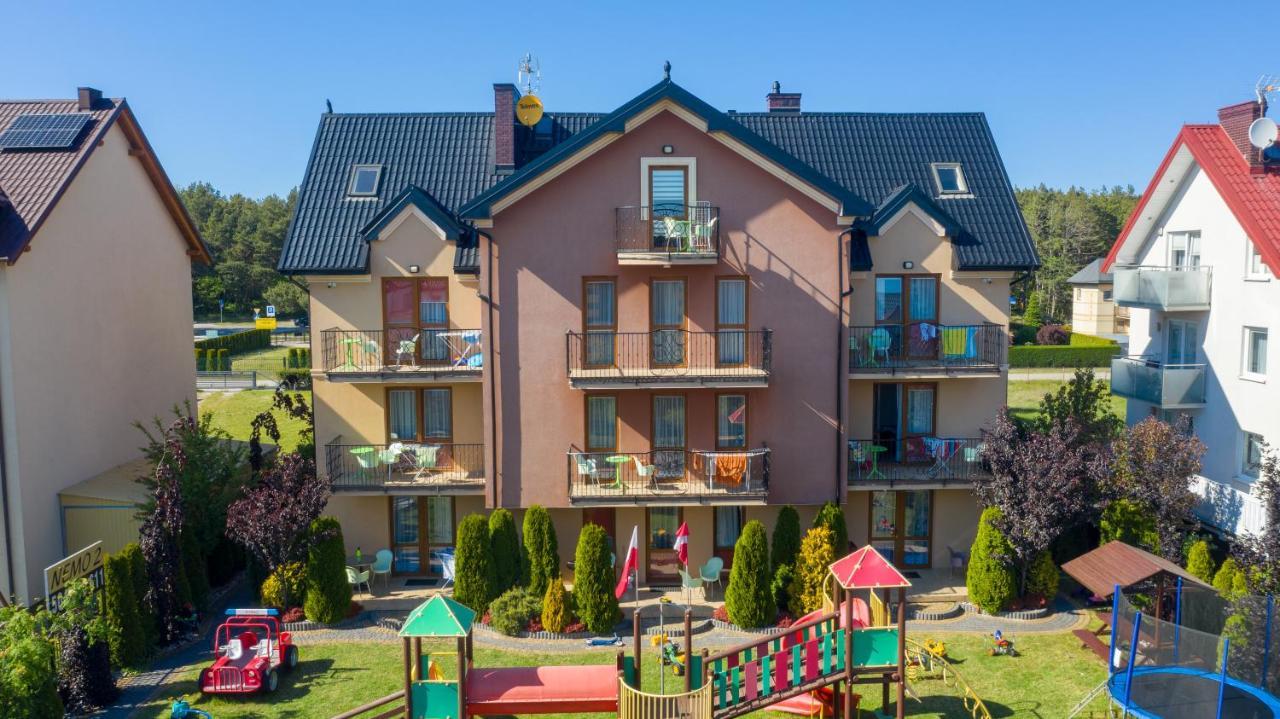 Nemo 2 Hotel Karwia Kültér fotó