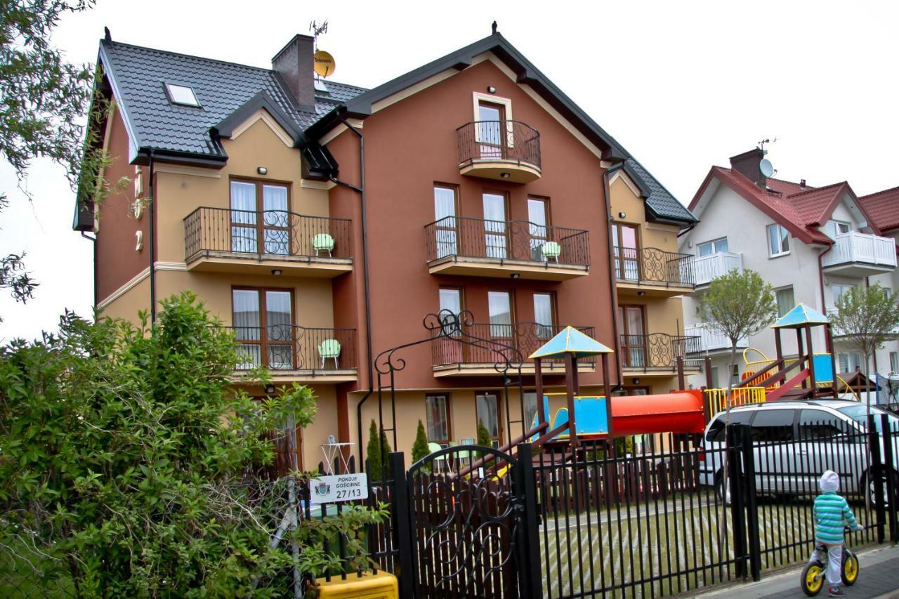 Nemo 2 Hotel Karwia Kültér fotó