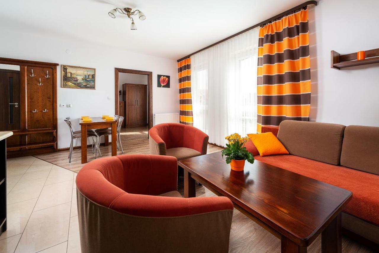 Nemo 2 Hotel Karwia Kültér fotó