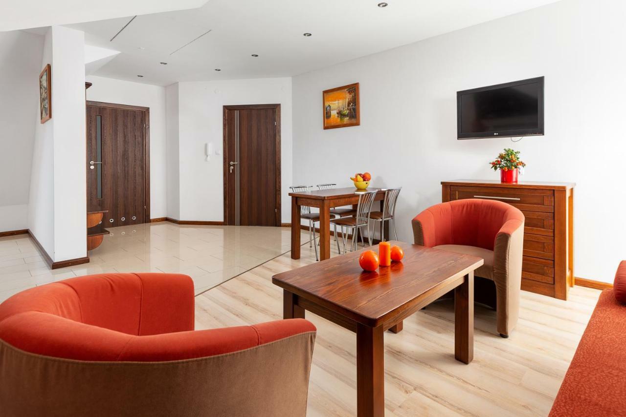 Nemo 2 Hotel Karwia Kültér fotó