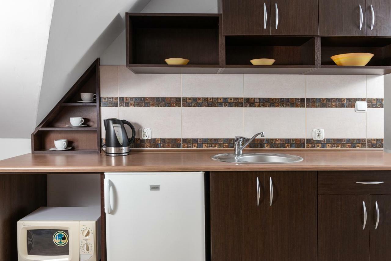 Nemo 2 Hotel Karwia Kültér fotó